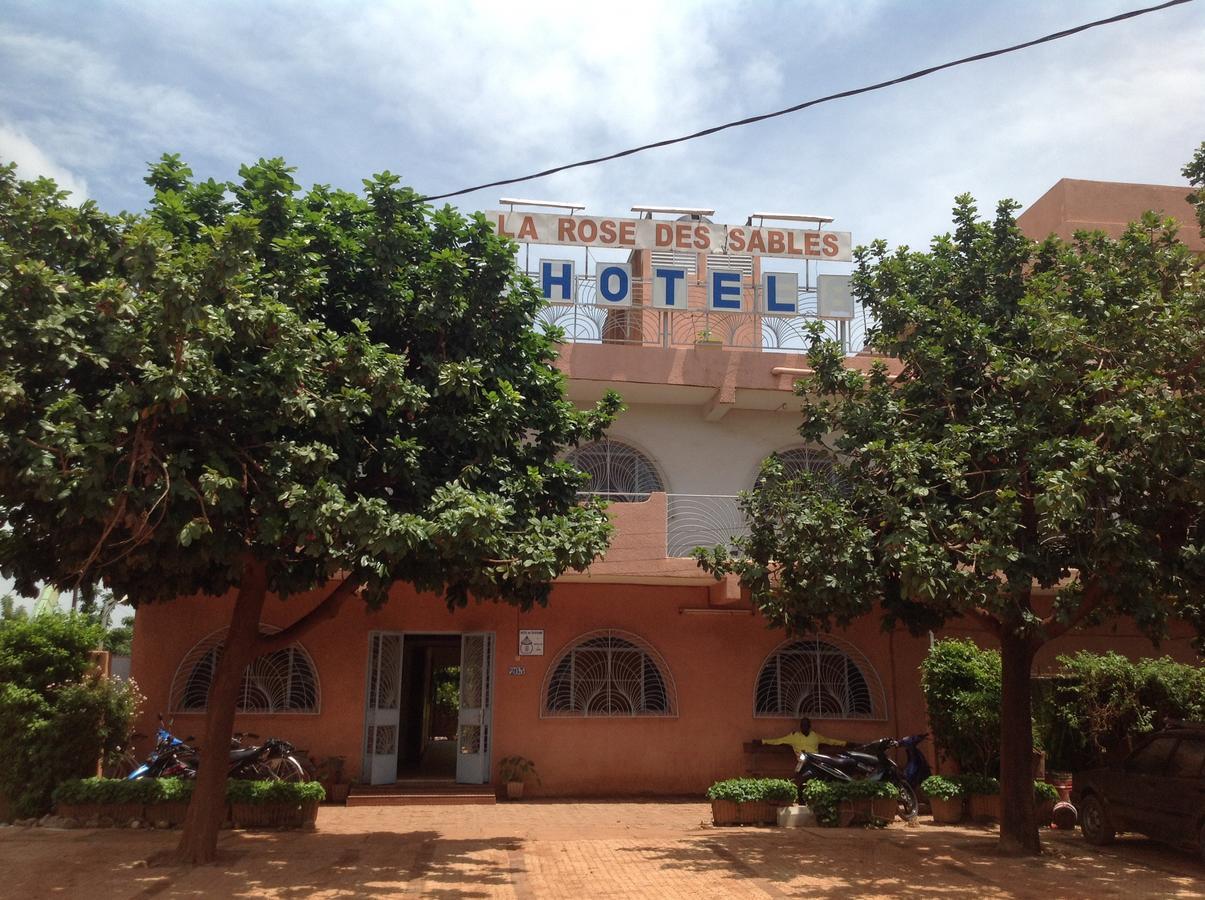 La Rose Des Sables Hotel Ouagadougou Exterior foto